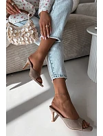 Dámské pantofle na podpatku Béžové model 22092036 - Boto