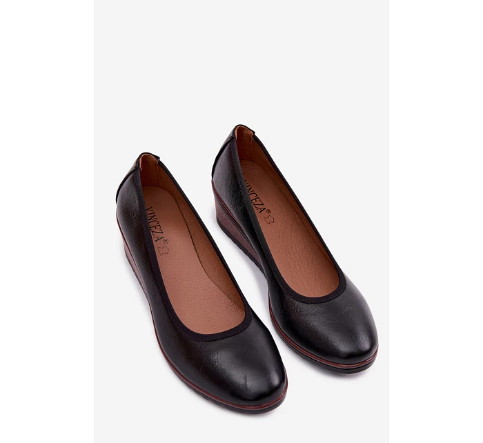 Dámské polobotky na platformě model 22100033 Černé - VINCEZA Dámské polobotky na platformě model 22100033 Černé - VINCEZA