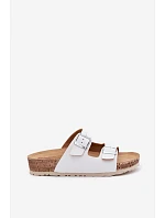 Dámské pantofle s přezkami model 22094917 Bílé - Inblu Dámské pantofle s přezkami model 22094917 Bílé - Inblu