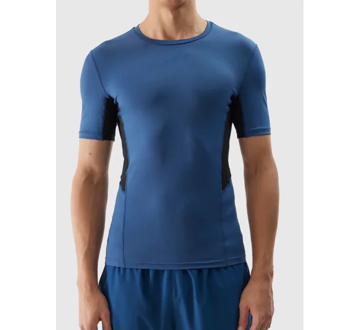 Pánské sportovní tričko slim z recyklovaných materiálů 4F - tmavě modré Pánské sportovní tričko slim z recyklovaných materiálů 4F - tmavě modré