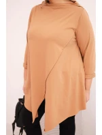 Dámská bavlněná blůza Plus Size asymetrická s ohrnutým rukávem jasně camelová Dámská bavlněná blůza Plus Size asymetrická s ohrnutým rukávem jasně camelová