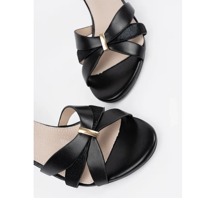 Klasické dámské  sandály černé na širokém podpatku
