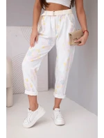 Dámské viskózové kalhoty s květinami a páskem bílé Dámské viskózové kalhoty s květinami a páskem bílé
