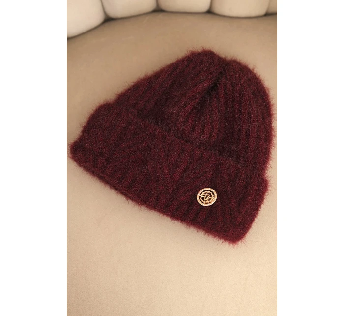 Dámská zimní čepice z příze a s knoflíkem bordová model 21441808 - K-Fashion