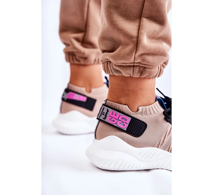 Dámská sportovní obuv nazouvací béžove model 21591032 - Boto
