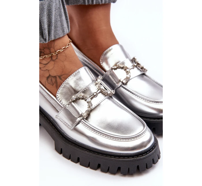 Dámské kožené polobotky na masivním podpatku stříbrné Lemmitty Dámské kožené polobotky na masivním podpatku stříbrné Lemmitty