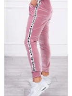 Velurová souprava s nápisem Queen dark powder pink