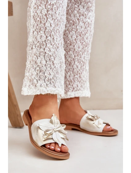 Pantofle S Dekorací Přírodní Kůže Zazoo 3667 Zlatý Opraný Pantofle S Dekorací Přírodní Kůže Zazoo 3667 Zlatý Opraný