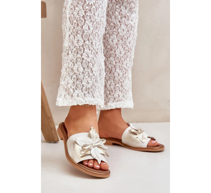 Pantofle S Dekorací Přírodní Kůže Zazoo 3667 Zlatý Opraný Pantofle S Dekorací Přírodní Kůže Zazoo 3667 Zlatý Opraný