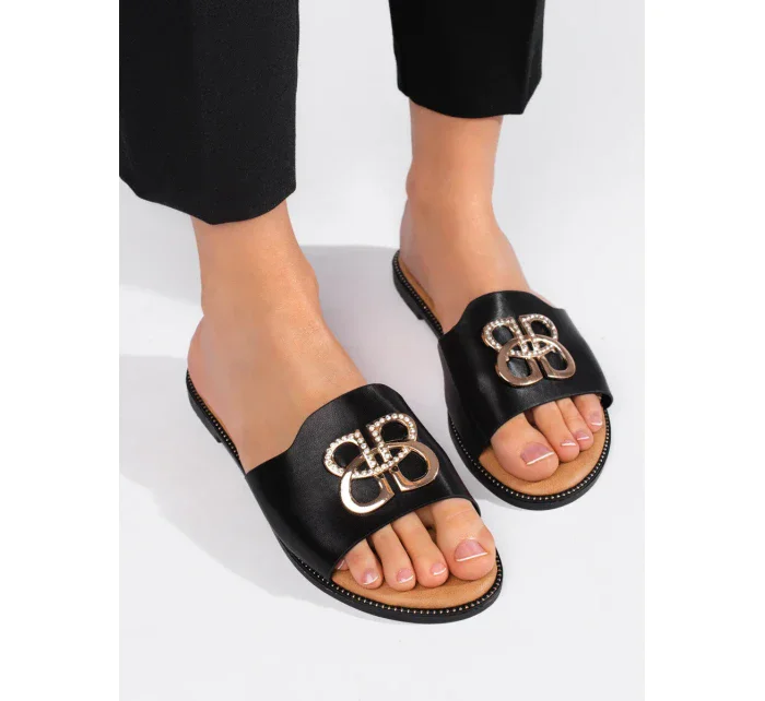 Pohodlné dámské  nazouváky černé bez podpatku