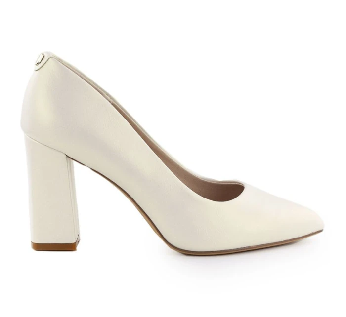 Béžové lodičky Sergio  s  podpatkem model 21906163 - LEONE