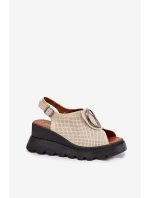 Dámské Kožené Sandály Na Klínu S Ozdobou Béžové Artiker model 21695584 - Boto