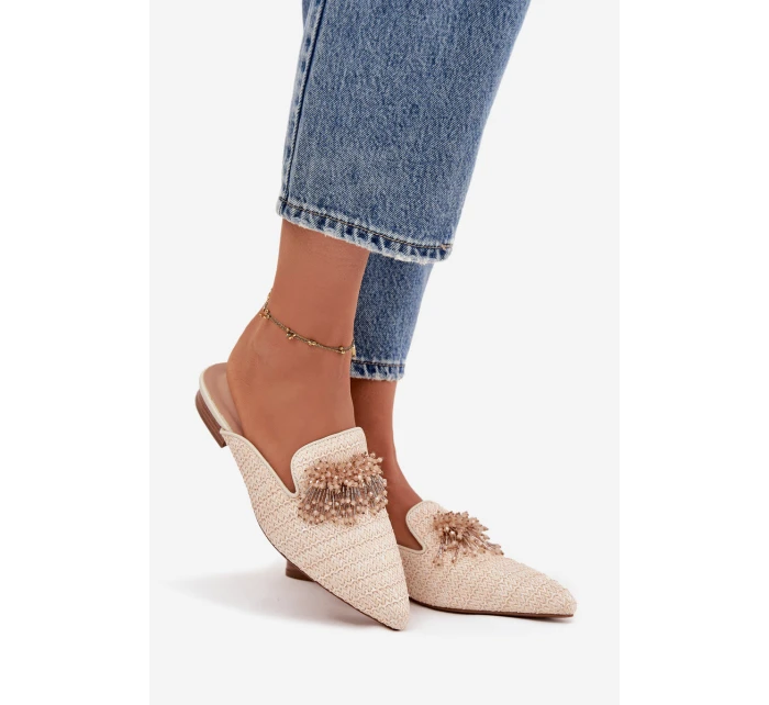 Dámské pantofle s ozdobou Béžové model 21747685 - Boto Dámské pantofle s ozdobou Béžové model 21747685 - Boto