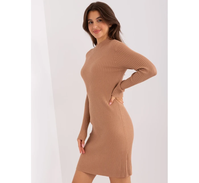 PM SK PM319 šaty.19 velbloudů