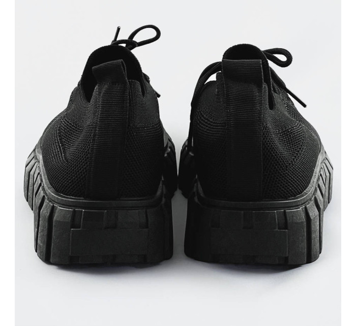Černé ažurové šněrovací boty model 17287300