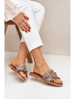 Dámské pantofle na plochém podpatku model 22014107 Taupe Zazoo - ZOiO