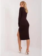 Tmavě hnědé vypasované šaty s polorolákem (777) Tmavě hnědé vypasované šaty s polorolákem (777)