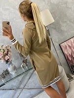 Brooklynské velbloudí šaty