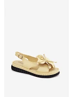 Sandy na platformě model 227416 Step in style