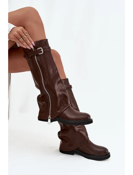 Dámské kozačky s ohrnovaným svrškem, sponou a stříbrným zipem, zateplené Bressa – hnědé Dámské kozačky s ohrnovaným svrškem, sponou a stříbrným zipem, zateplené Bressa – hnědé