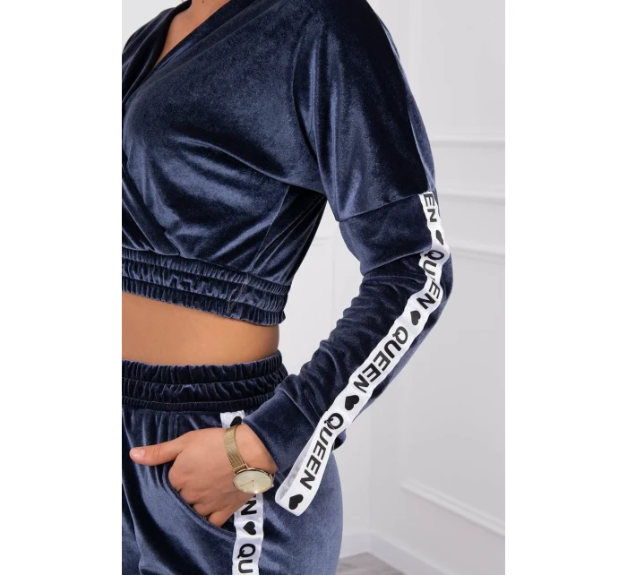 Velurová souprava s nápisem Queen graphite