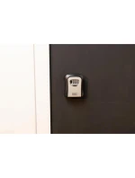 NA NA 4 BLACK + model 21830618