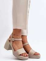 Zazoo 40386 Dámské kožené sandály na podpatku Beige