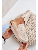 Dámské sandály zdobené zirkony na platformě béžové Deorani Dámské sandály zdobené zirkony na platformě béžové Deorani