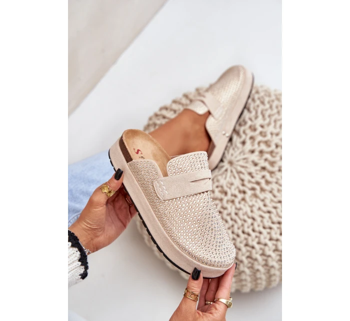 Dámské sandály zdobené zirkony na platformě béžové Deorani Dámské sandály zdobené zirkony na platformě béžové Deorani