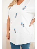 Dámská bavlněná halenka Plus Size s model 22185747 bílá - K-Fashion Dámská bavlněná halenka Plus Size s model 22185747 bílá - K-Fashion