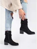 Pohodlné dámské černé kotníčkové boty na širokém podpatku Pohodlné dámské černé kotníčkové boty na širokém podpatku