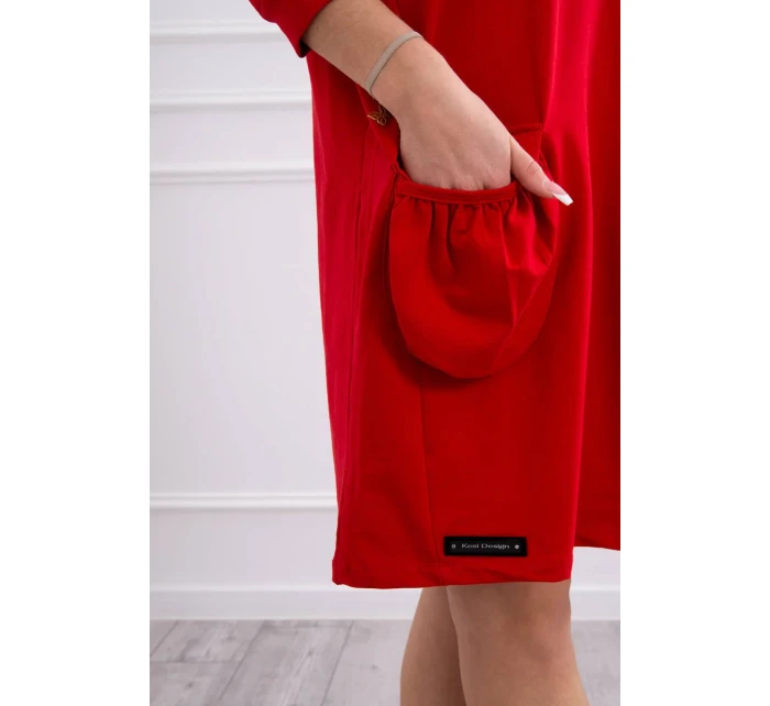 Šaty s kapucí v červené barvě Šaty s kapucí v červené barvě