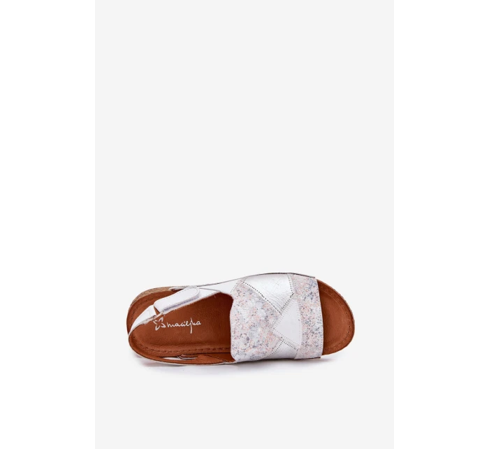 Dámské Kožené Sandály Na Klínu S Pletením model 21702005 Bílé - Maciejka