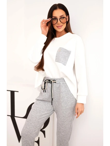 Dámská souprava máslová s kontrastní kapsou šedá