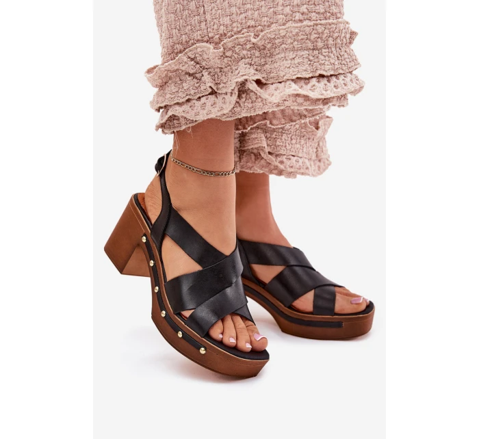 Kožené Sandály Na Podpatku model 21699718 Černé - Zazoo