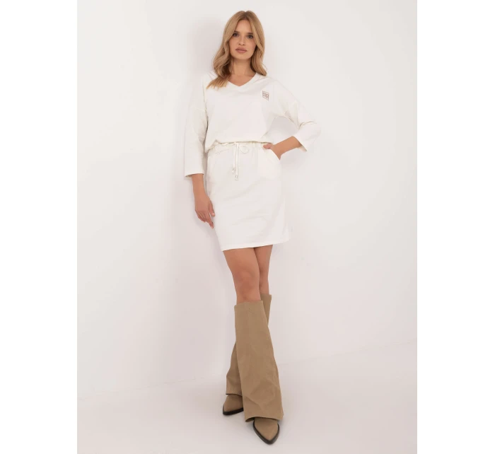 Sukienka RV SK A model 21798053 ecru - FPrice Sukienka RV SK A model 21798053 ecru - FPrice