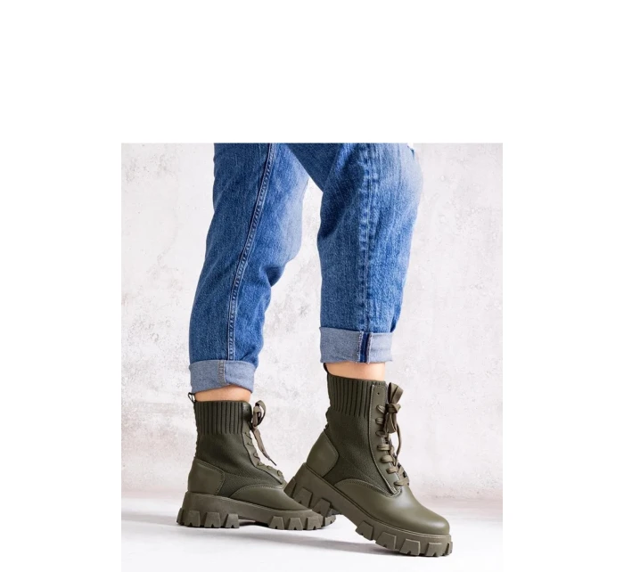 Boty model 205807 Solea Boty model 205807 Solea