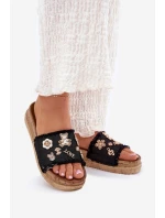 Dámské Pantofle Se Zlatými Přezkami Na Platformě Černé model 21700316 - Boto Dámské Pantofle Se Zlatými Přezkami Na Platformě Černé model 21700316 - Boto