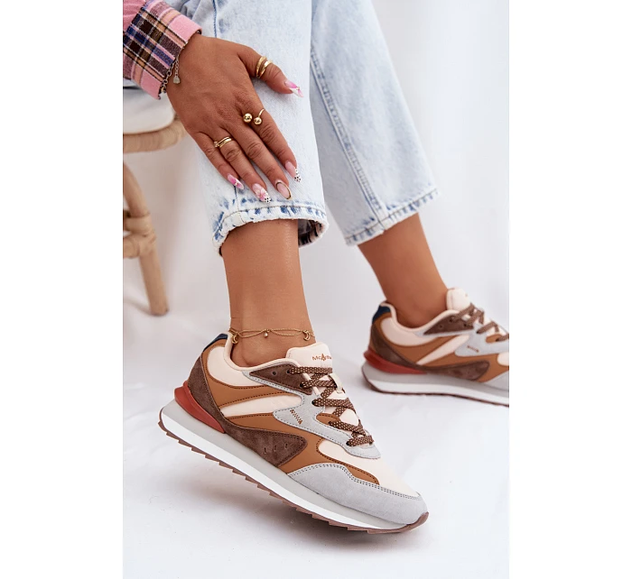 Dámské tenisky z semiše  hnědé model 22107471 - McArthur