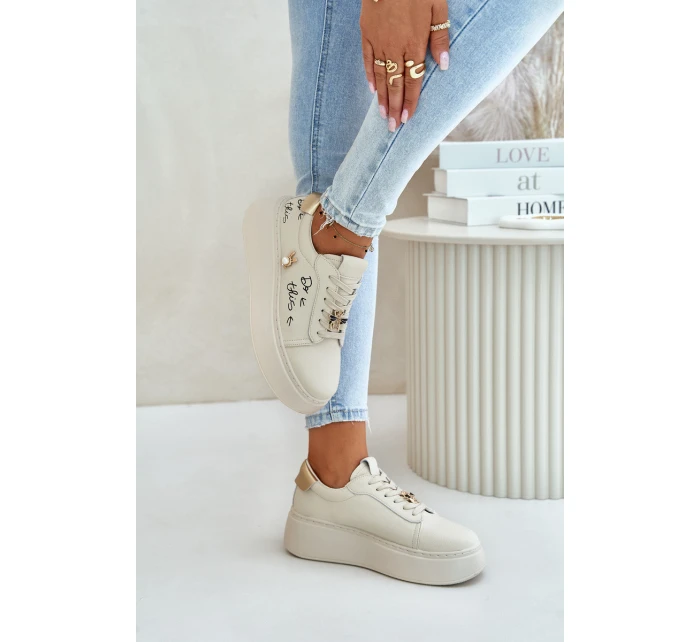 Dámské Kožené Sneakersy Na Platformě S A Béžové model 21675580 - VINCEZA Dámské Kožené Sneakersy Na Platformě S A Béžové model 21675580 - VINCEZA