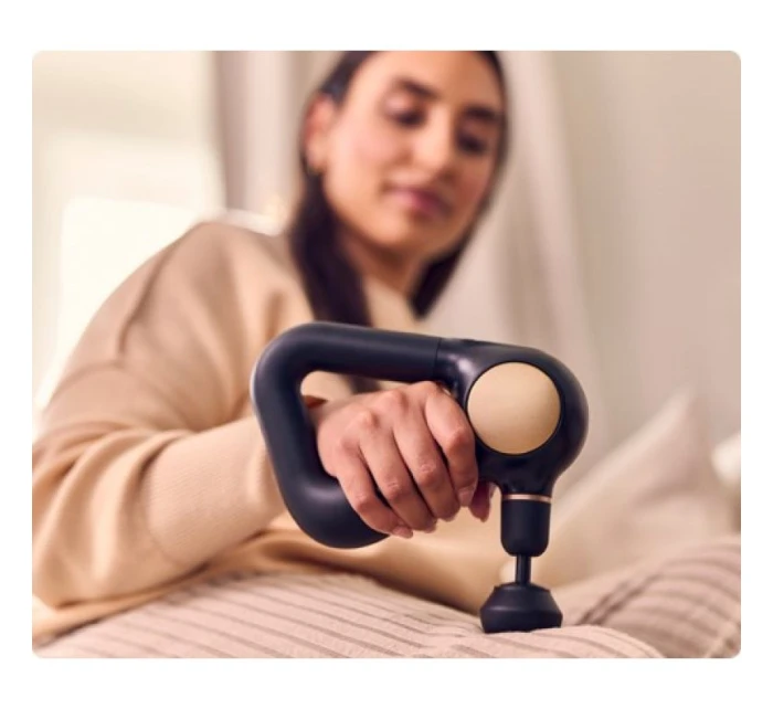 Therabody Theragun Sense ruční masážní přístroj černý