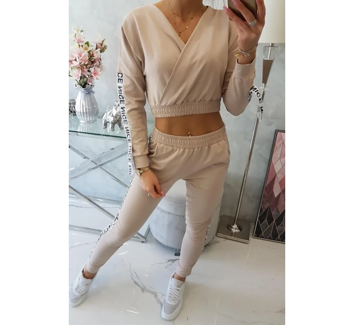 Sada s ozdobnými stuhami béžová