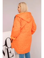 Dámská bunda Plus Size prošívaná s kapucí a nápisem HOPE oranžová Dámská bunda Plus Size prošívaná s kapucí a nápisem HOPE oranžová