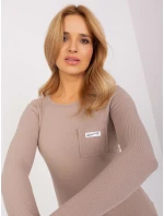 Bluzka RV BZ model 19069371 ciemny bezowy - FPrice Bluzka RV BZ model 19069371 ciemny bezowy - FPrice