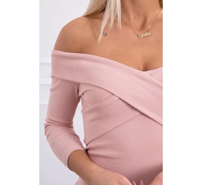 Přiléhavé šaty s výstřihem do V tmavě pudrově růžové Přiléhavé šaty s výstřihem do V tmavě pudrově růžové