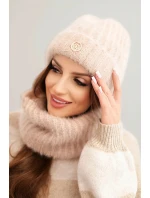 Dámský komplet čepice a šály zimní s ozdobným béžový model 21461112 - K-Fashion Dámský komplet čepice a šály zimní s ozdobným béžový model 21461112 - K-Fashion