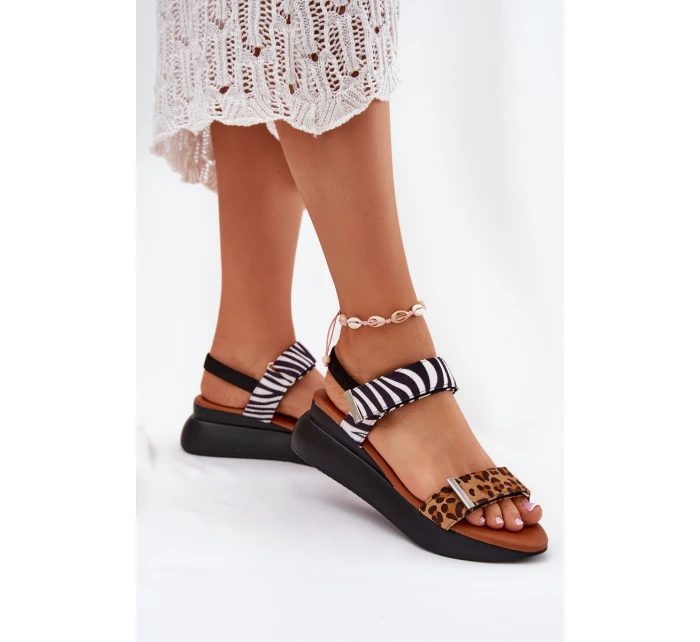 Dámské sandály na platformě a hnědé model 21698928 - Boto Dámské sandály na platformě a hnědé model 21698928 - Boto