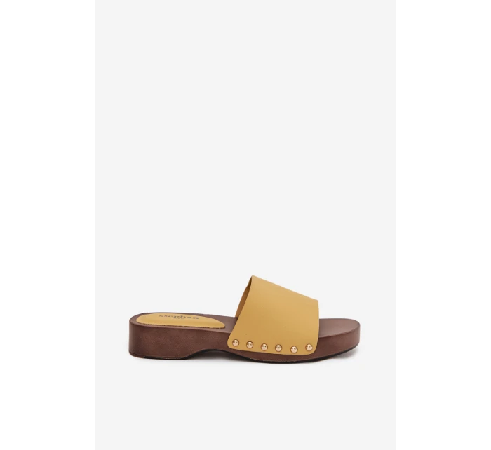 Dámské pantofle s žluté model 21918796 - Boto