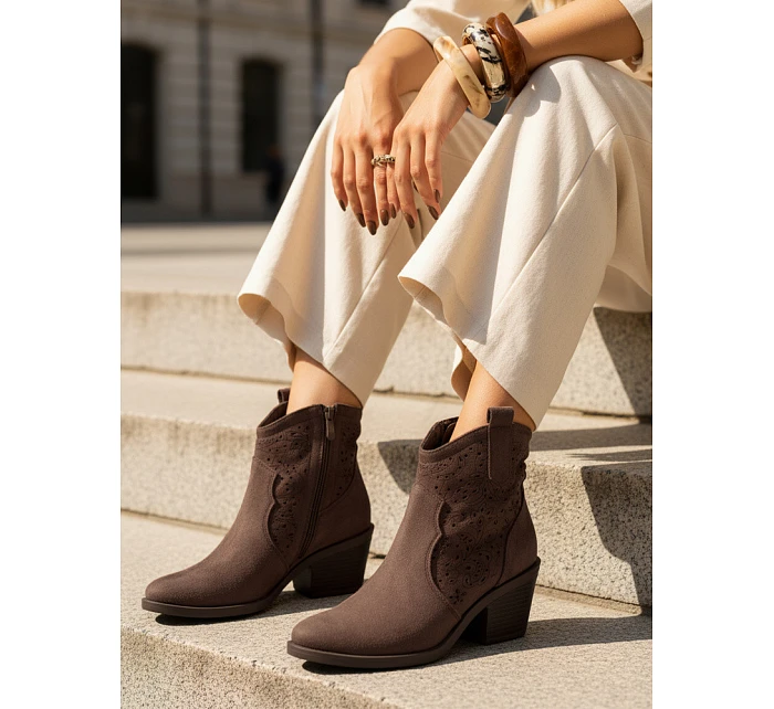 Botki damskie z  na  brązowe model 22042869 - FashionStreet