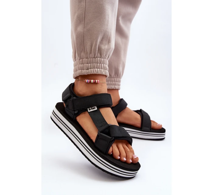 Dámské sandály na platformě Lee Cooper LCW-24-05-2753L Černé Dámské sandály na platformě Lee Cooper LCW-24-05-2753L Černé